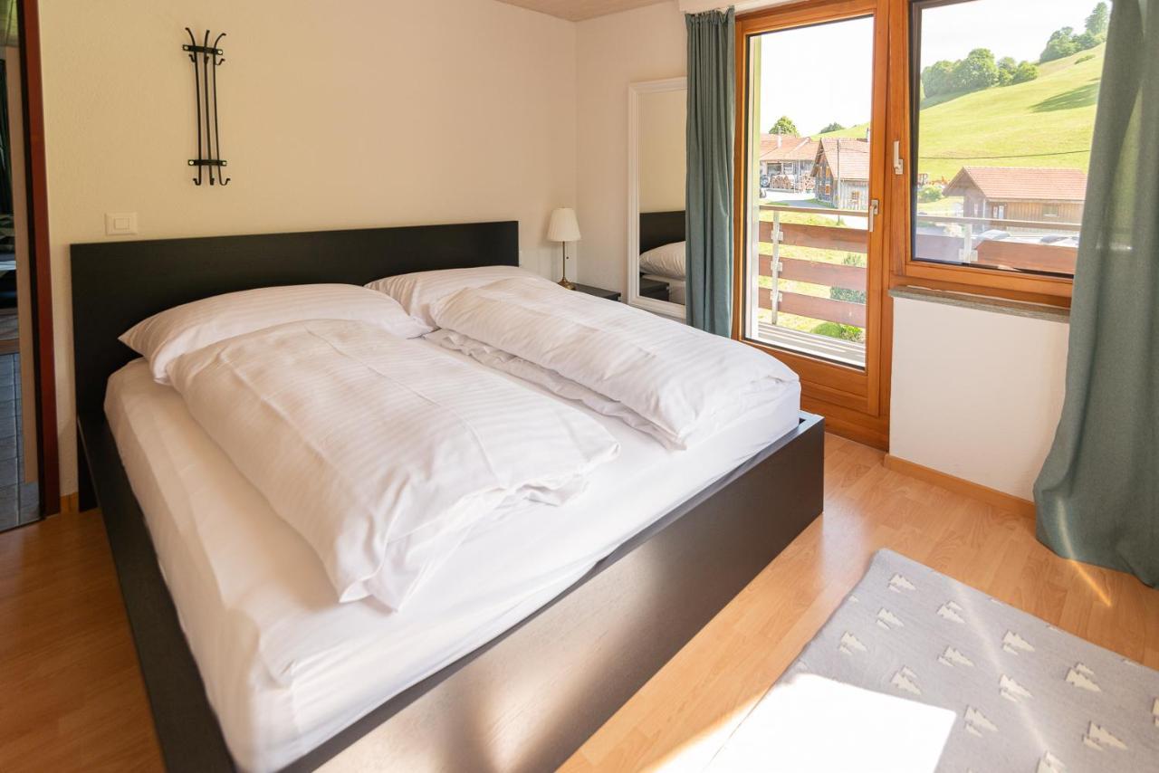 Aparthotel-almgasthaus Gemsli - A Bisal Oesterreich Ueberm Schweizer Rheintal