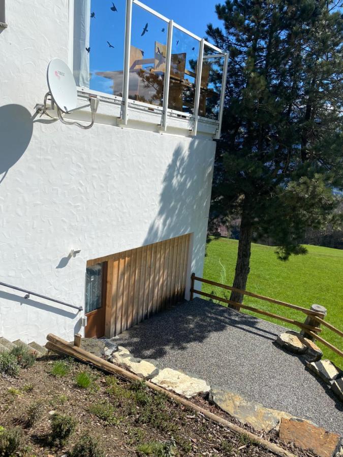 Aparthotel-almgasthaus Gemsli - A Bisal Oesterreich Ueberm Schweizer Rheintal